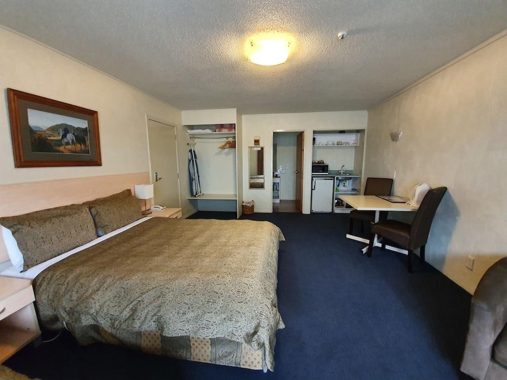 Abbots Hamilton - Hotel And Conference Centre Экстерьер фото