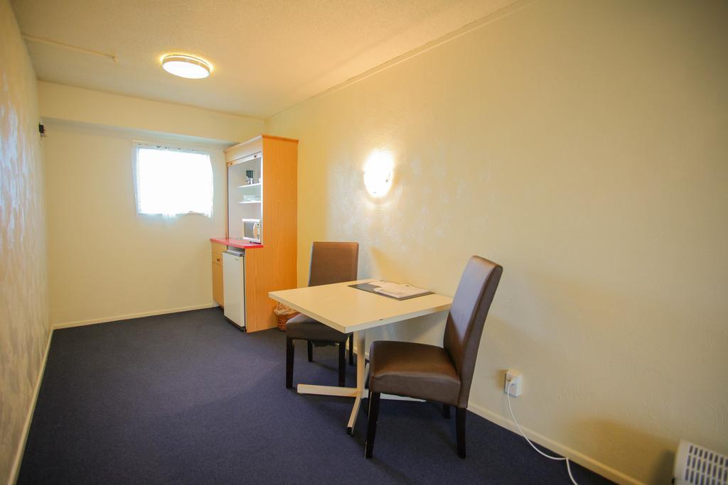 Abbots Hamilton - Hotel And Conference Centre Экстерьер фото