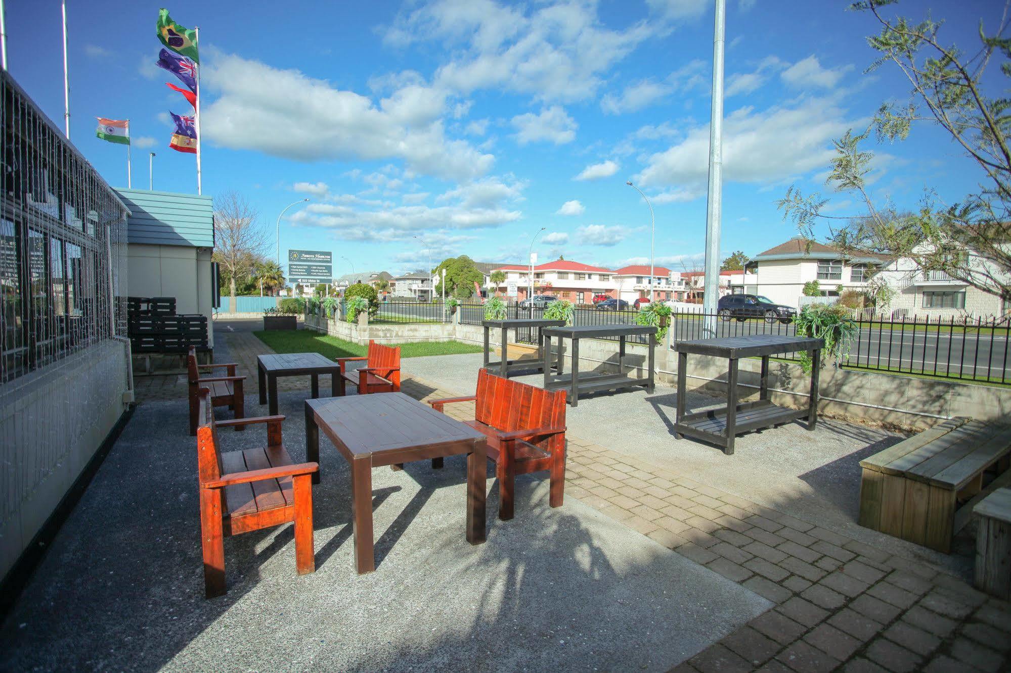 Abbots Hamilton - Hotel And Conference Centre Экстерьер фото